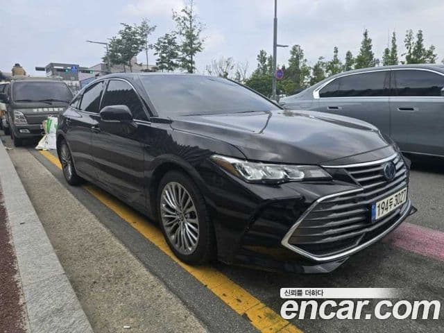 Toyota Avalon 2022 — Şəkil 1/10