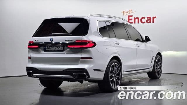 BMW X7 2024 — ფოტო 17/20