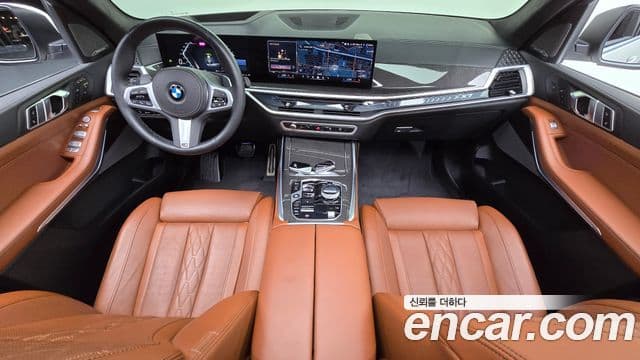 BMW X7 2024 — ფოტო 16/20