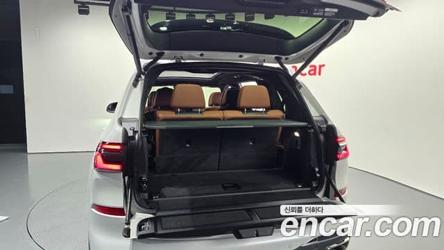 BMW X7 2024 — ფოტო 13/20