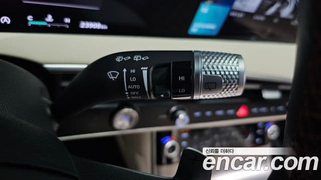 Genesis GV70 2024 — Photo 1/36