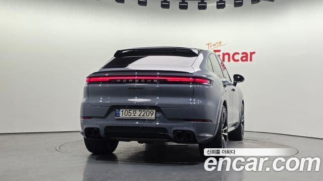 Porsche Cayenne 2024 — ფოტო 6/20
