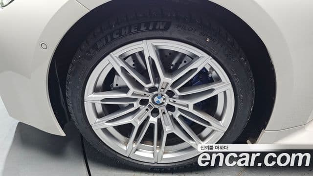 BMW M2 2025 — Photo 8/34