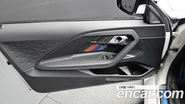 BMW M2 2025 — Photo 25/34