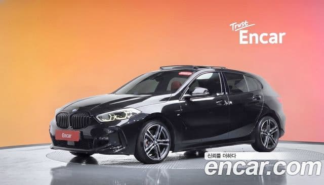 BMW 1 Series 2021 — Фото 1/20