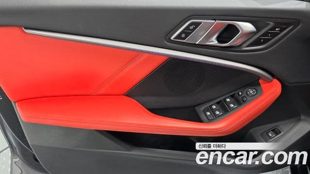 BMW 1 Series 2021 — ფოტო 1/34