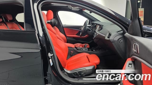 BMW 1 Series 2021 — ფოტო 7/34