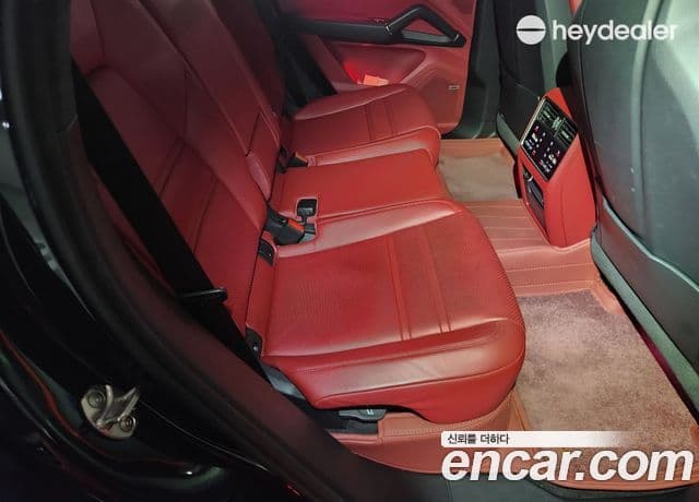 Porsche Cayenne 2022 — Photo 3/15