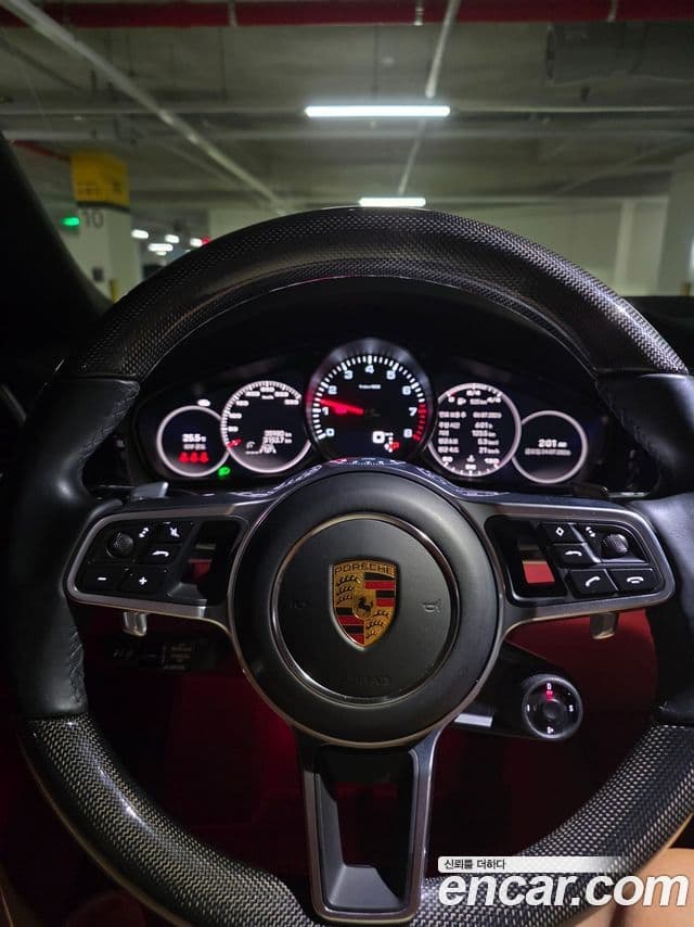 Porsche Cayenne 2022 — Photo 5/15