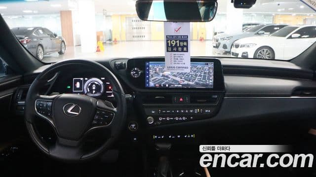 Lexus ES300h 2025 — Şəkil 6/17