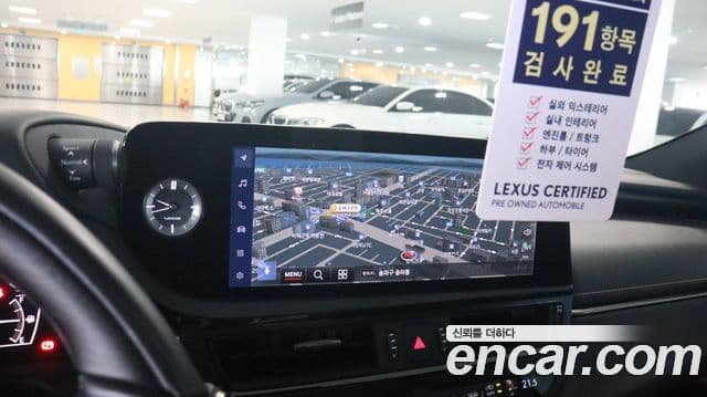 Lexus ES300h 2025 — Şəkil 16/17