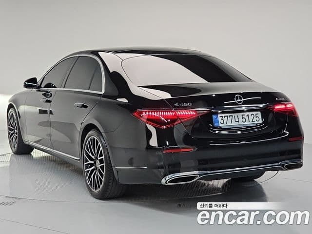 Mercedes-Benz S-Class 2025 — Photo 7/20