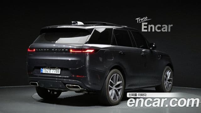 Land Rover Range Rover Sport 2025 — Фото 2/20