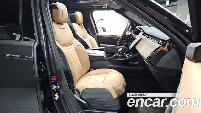 Land Rover Range Rover Sport 2025 — Фото 12/20