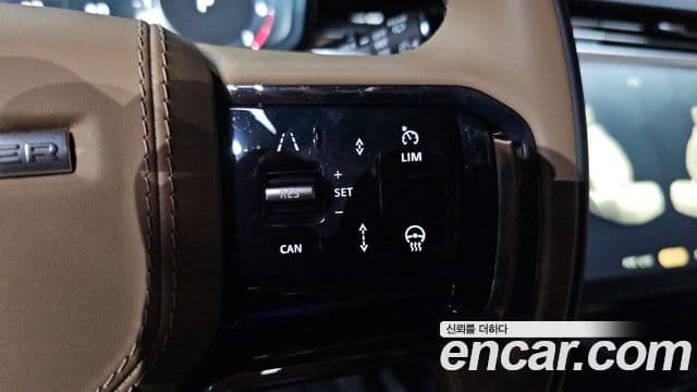 Land Rover Range Rover Sport 2025 — ფოტო 18/36