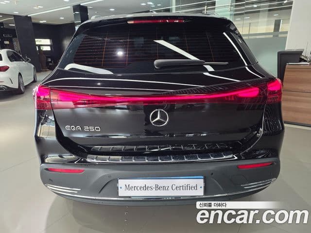 Mercedes-Benz EQA 2025 — ფოტო 17/20