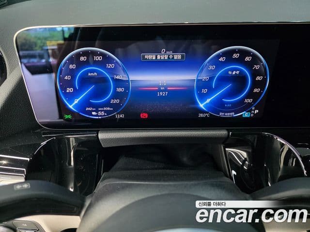 Mercedes-Benz EQA 2025 — ფოტო 12/20