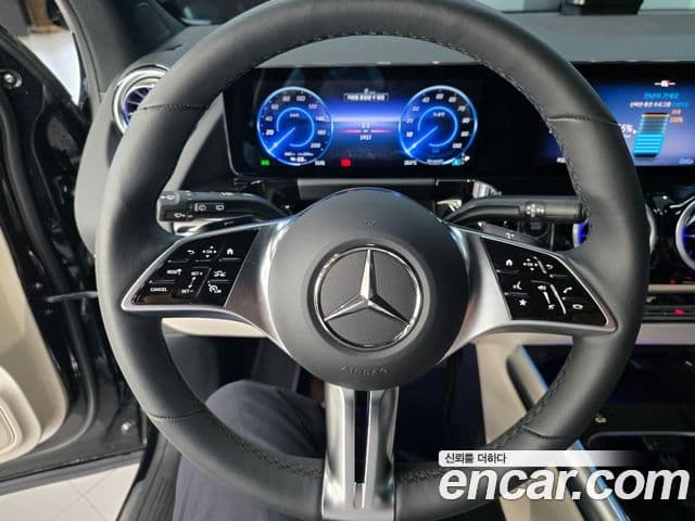Mercedes-Benz EQA 2025 — ფოტო 7/20