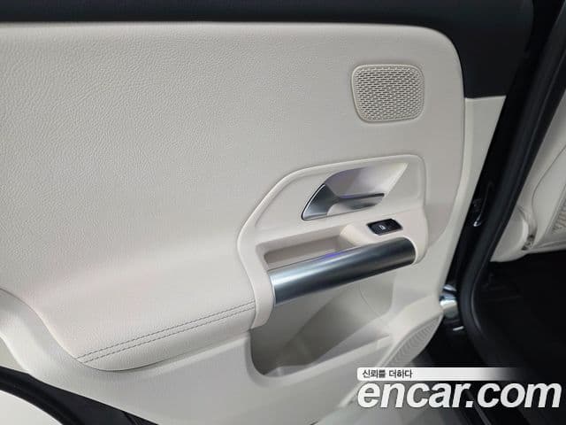 Mercedes-Benz EQA 2025 — ფოტო 10/20