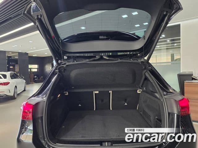 Mercedes-Benz EQA 2025 — ფოტო 11/20