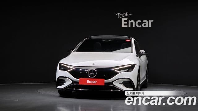 Mercedes-Benz EQE 2023 — ფოტო 14/20