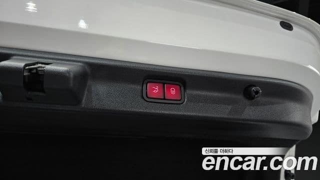 Mercedes-Benz EQE 2023 — ფოტო 6/20