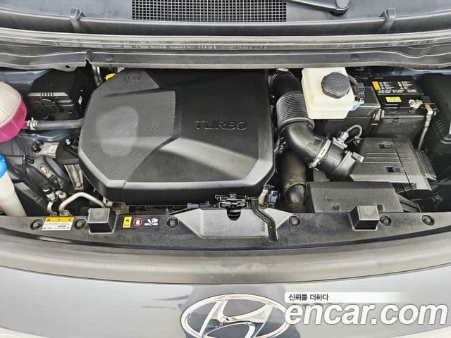 Hyundai Staria 2023 — Photo 6/20