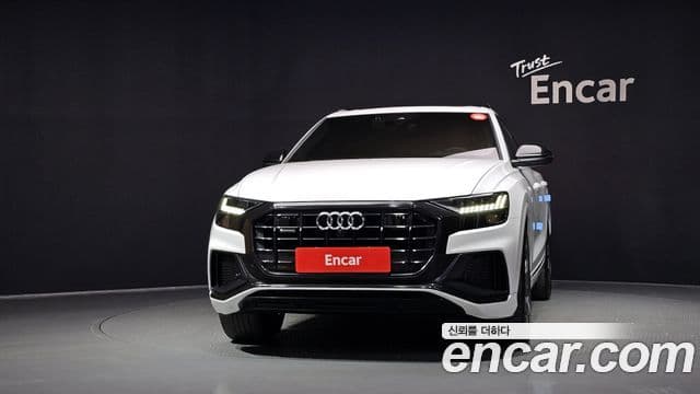 Audi Q8 2021 — ფოტო 13/36