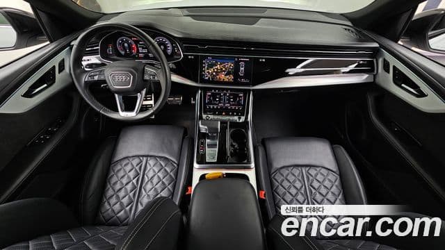 Audi Q8 2021 — ფოტო 16/36