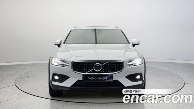 Volvo V60 Cross Country 2024 — Фото 3/20
