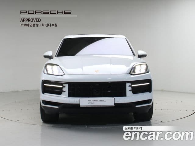 Porsche Cayenne 2025 — ფოტო 1/20