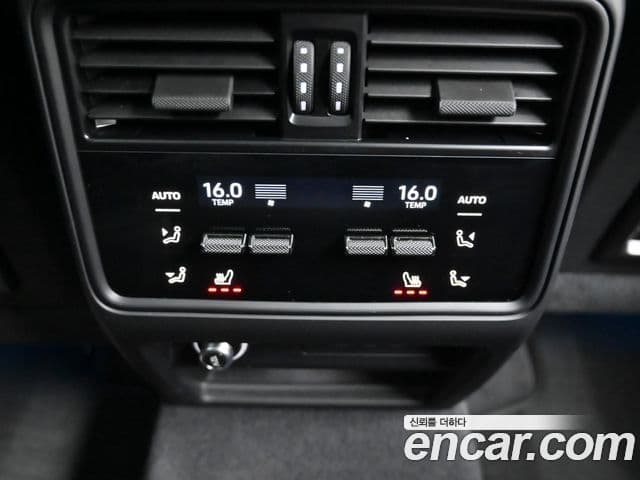 Porsche Cayenne 2025 — ფოტო 7/20