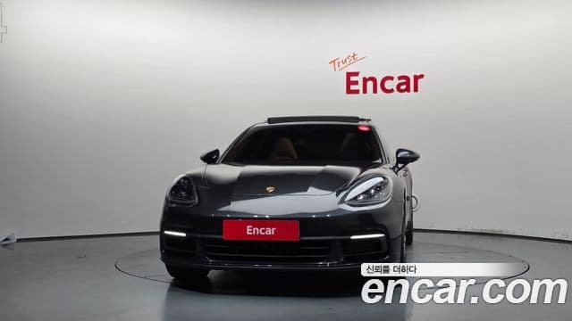 Porsche Panamera 2018 — Photo 3/38