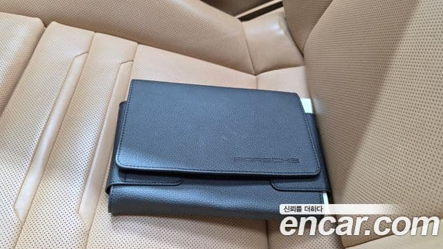 Porsche Panamera 2018 — Photo 26/38