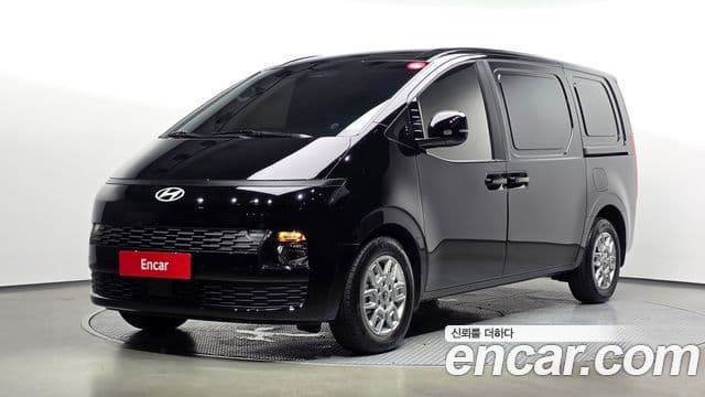 Hyundai Staria 2026 — Фото 9/20