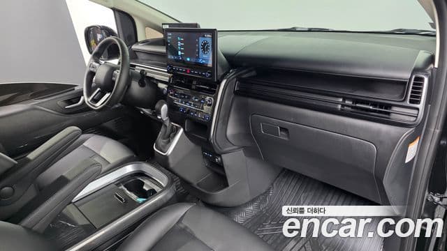 Hyundai Staria 2026 — Фото 10/20