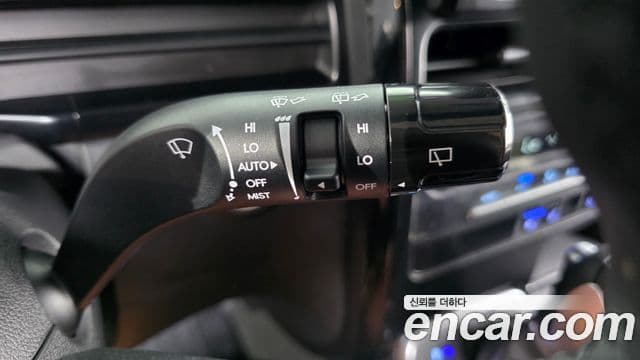 Hyundai Staria 2026 — Photo 8/35