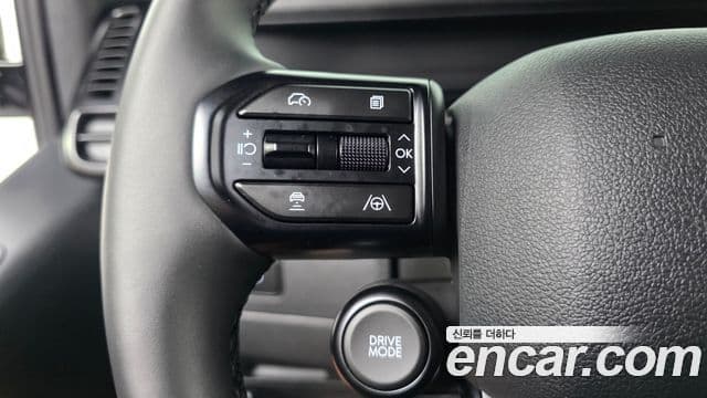 Hyundai Staria 2026 — Photo 23/35