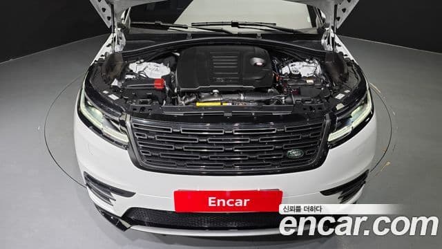 Land Rover Range Rover Velar 2026 — Photo 20/20