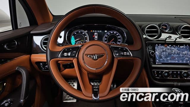 Bentley Bentayga 2018 — Фото 14/20