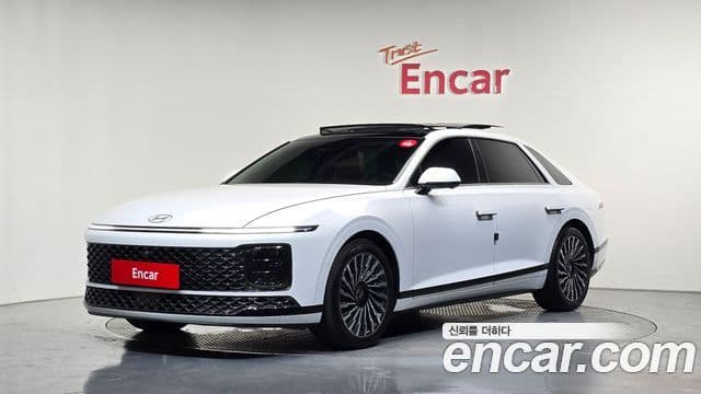 Hyundai Grandeur Hybrid 2023 — ფოტო 11/32