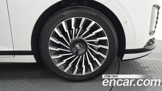 Hyundai Grandeur Hybrid 2023 — ფოტო 29/32