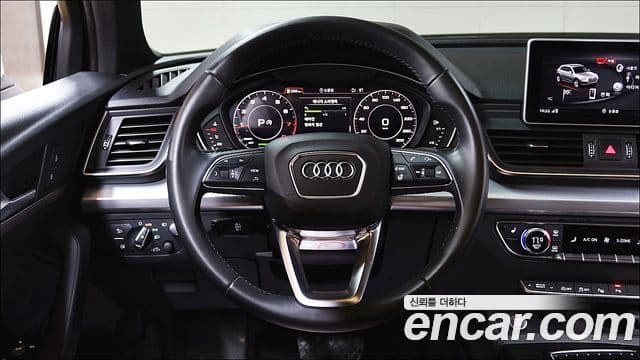 Audi Q5 2020 — Şəkil 12/20