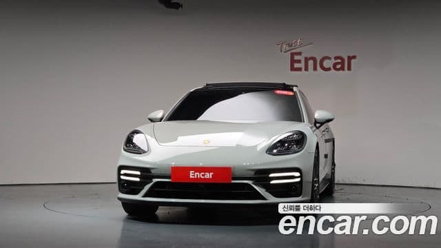 Porsche Panamera 2021 — Şəkil 8/36