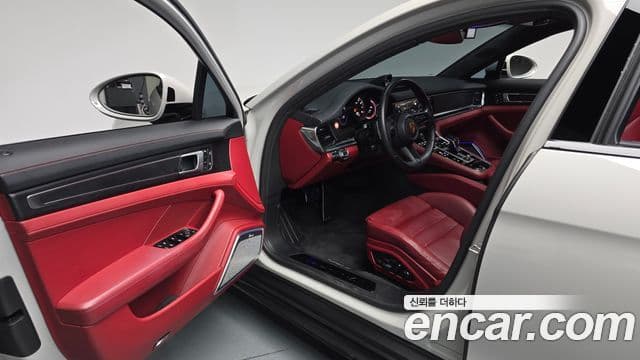 Porsche Panamera 2021 — Şəkil 27/36