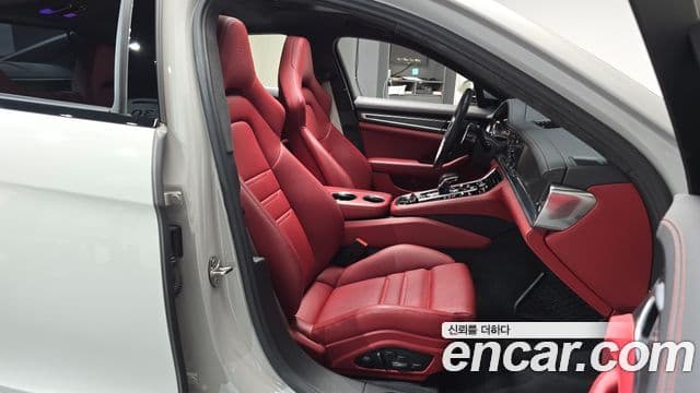Porsche Panamera 2021 — Şəkil 20/36