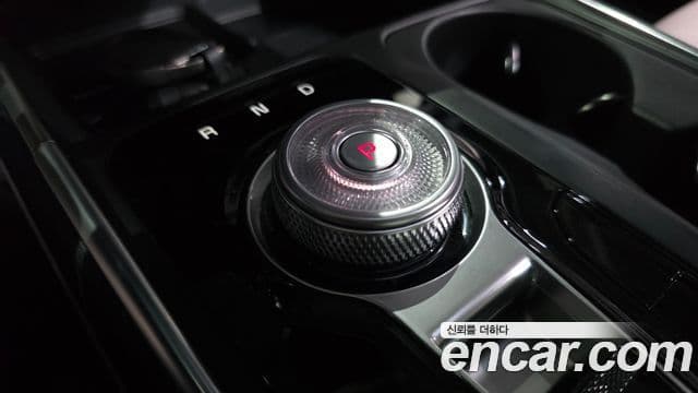 Kia Carnival 2025 — ფოტო 37/40