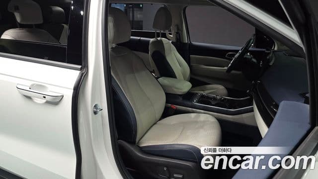 Kia Carnival 2025 — ფოტო 10/40
