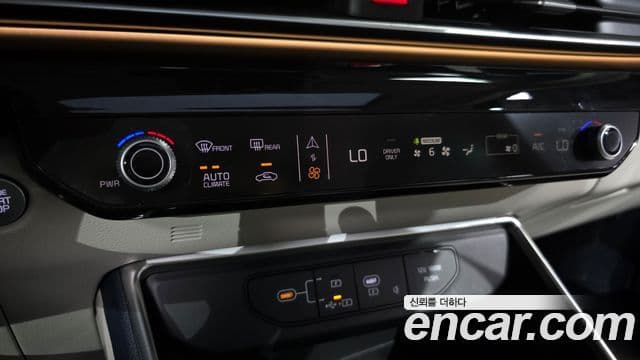 Kia Carnival 2025 — ფოტო 33/40