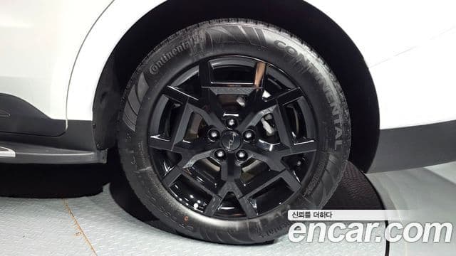 Kia Carnival 2025 — ფოტო 19/40